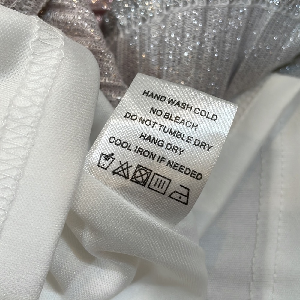 Super Down Skirt Size M NWT Elastic Waist Pull On Skirt Silver and Pink Metallic - Picture 11 of 12